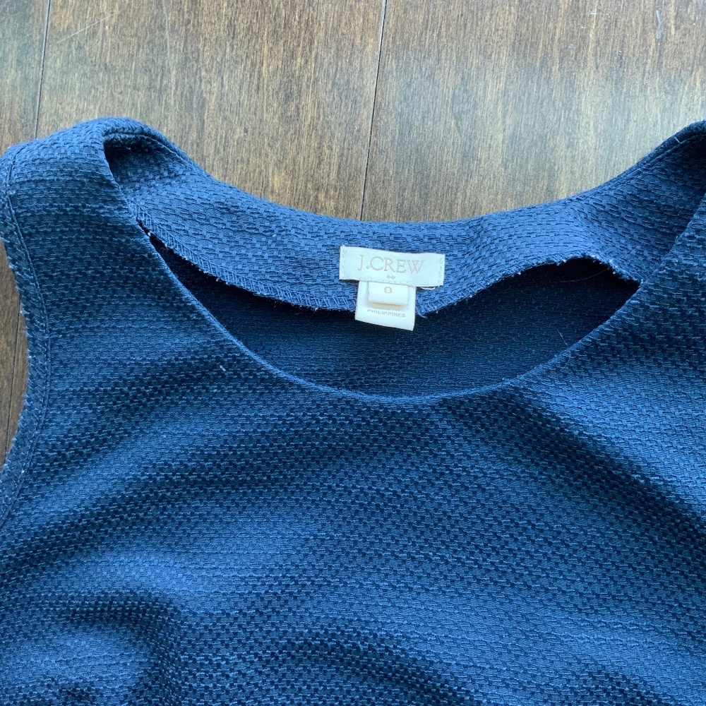 J. CREW Navy Blue Sleeveless Tank. Size 0. - Picture 3 of 9